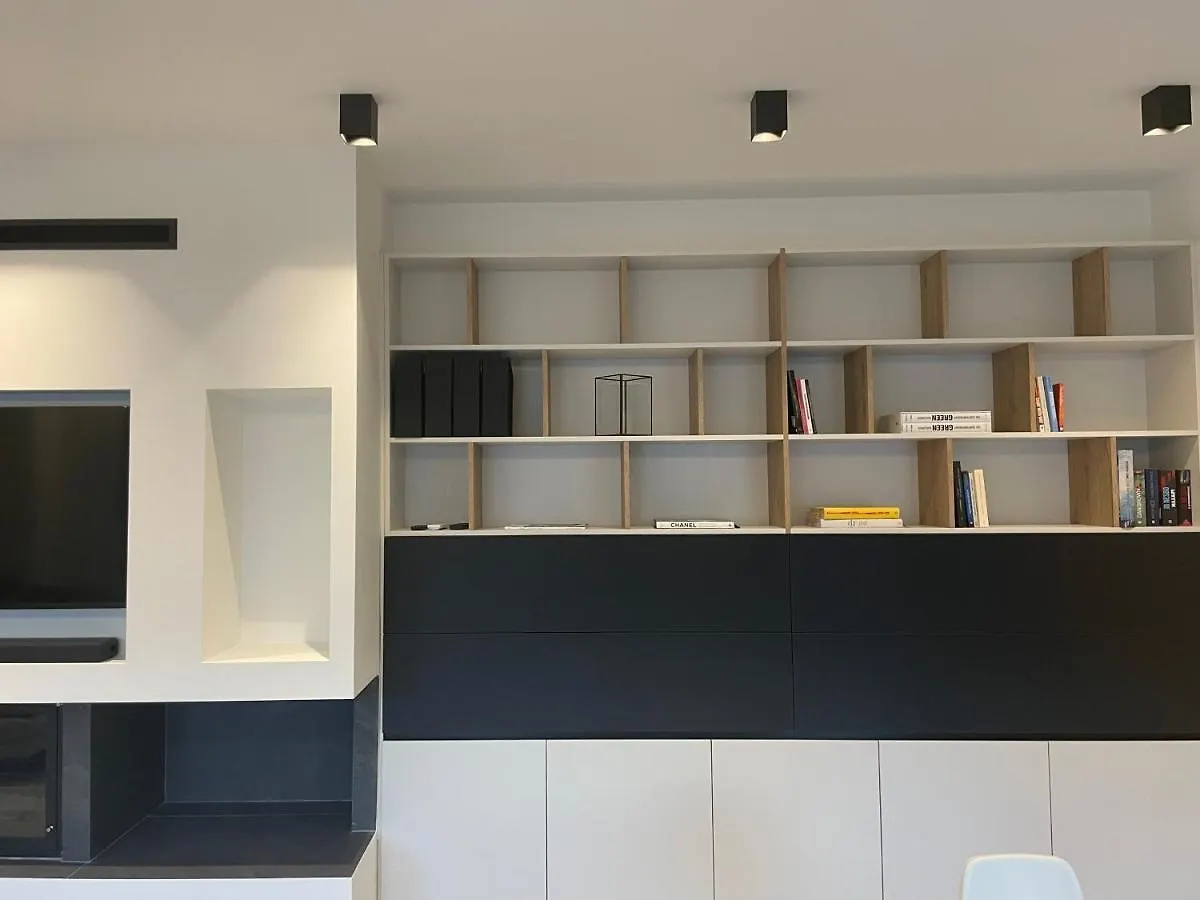 Family Friendly Apartment In Szaloniki